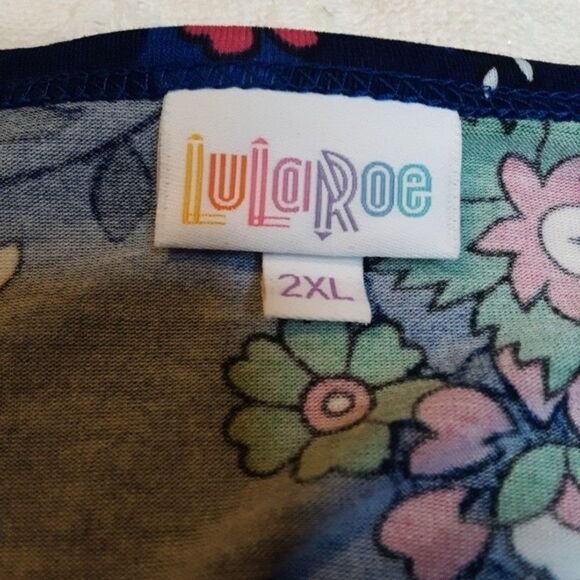 Blouse LulaRoe Irma Women's Top  size 2XL (NWT) - Picture 4 of 12